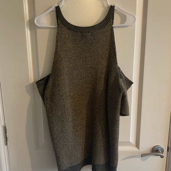 Splendid Sweater Top - Picture 3 of 4